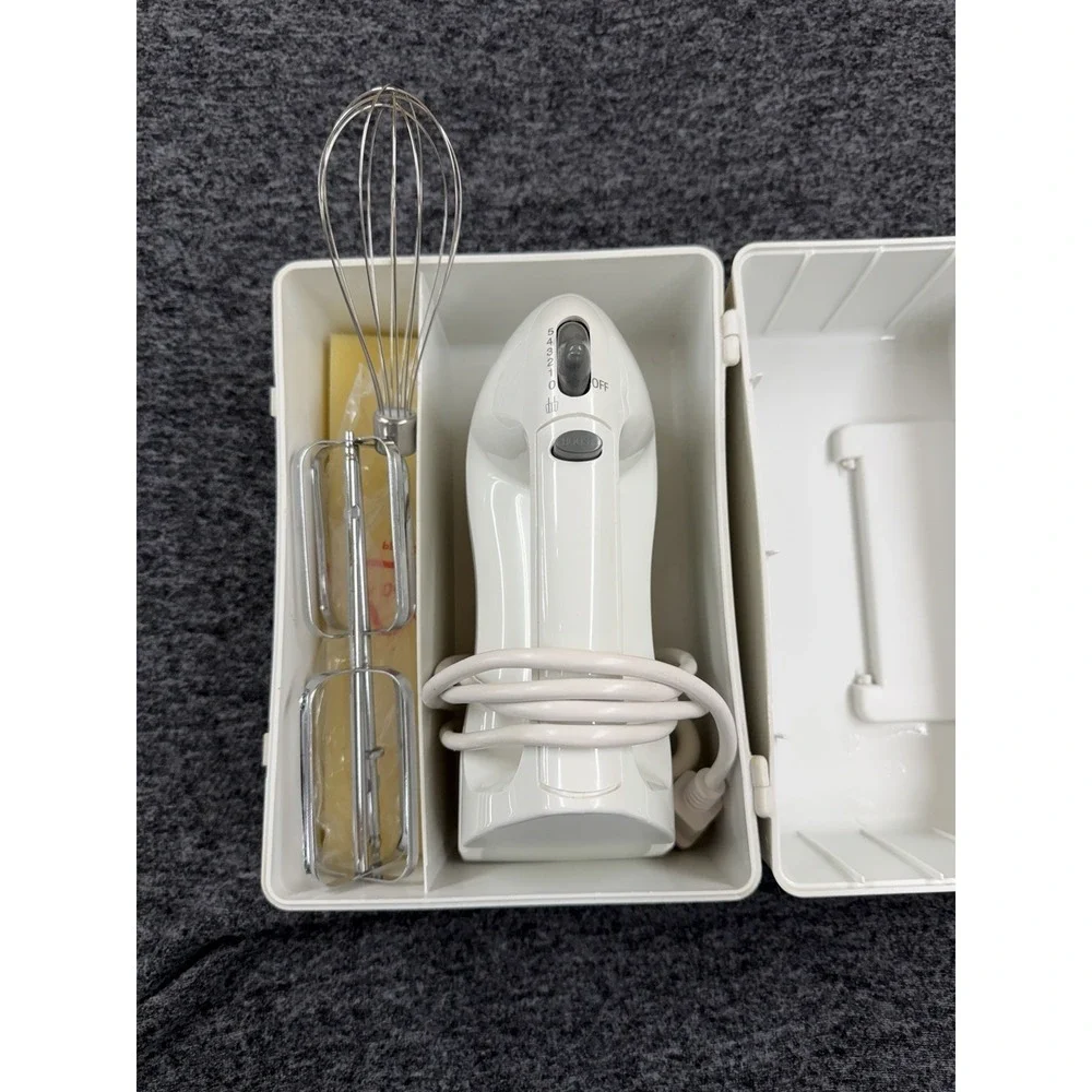 Vintage Hamilton Beach 5 Speed Hand Mixer Model 62577 With Storage Case Beaters
